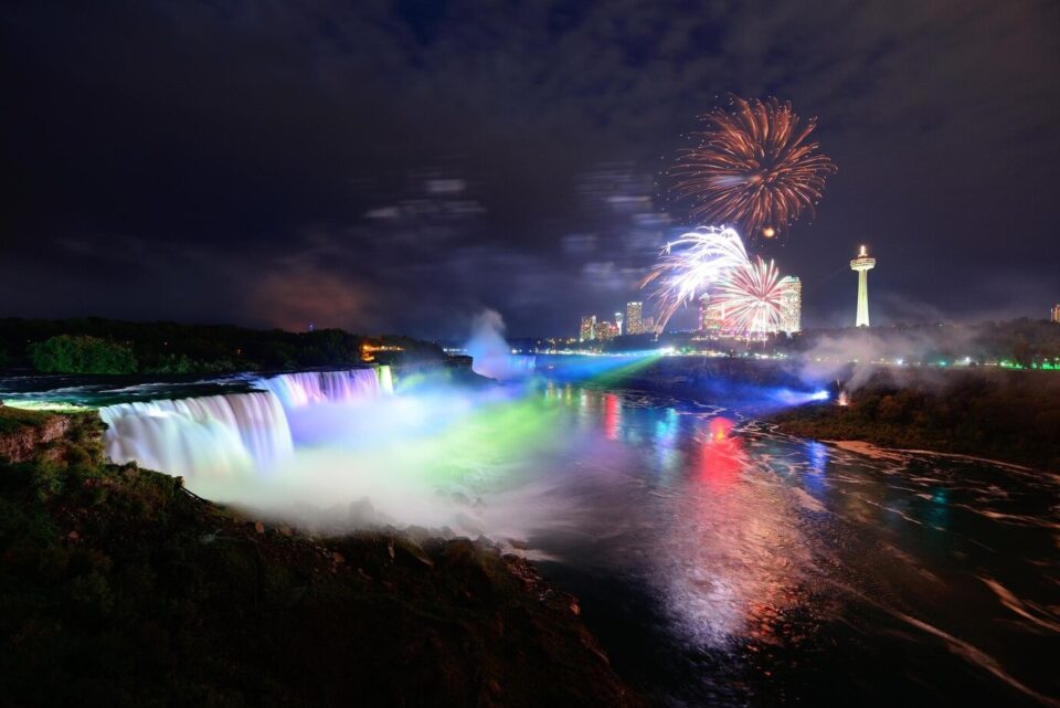Niagara Falls ceremony
